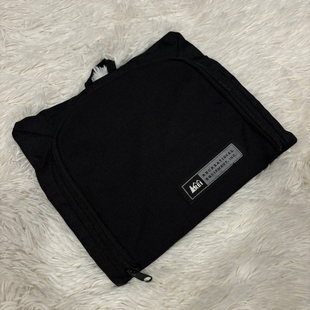 REI Outdoor Research toiletry bag pouch travel shaving storage camping Black